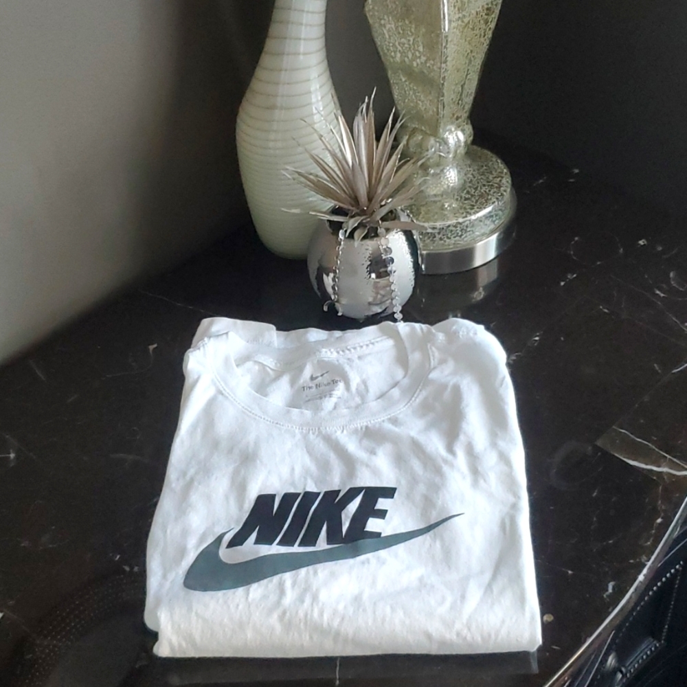 Nike athletic t-shirt